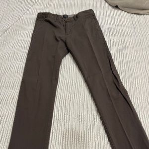 Barely worn J Crew flex driggs men’s pant 28x32 dark gray